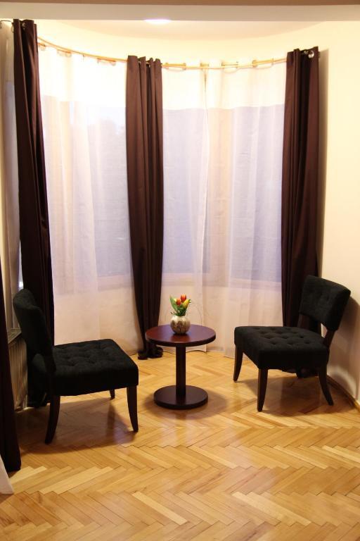 Hotel De Paris Tiranë Luaran gambar