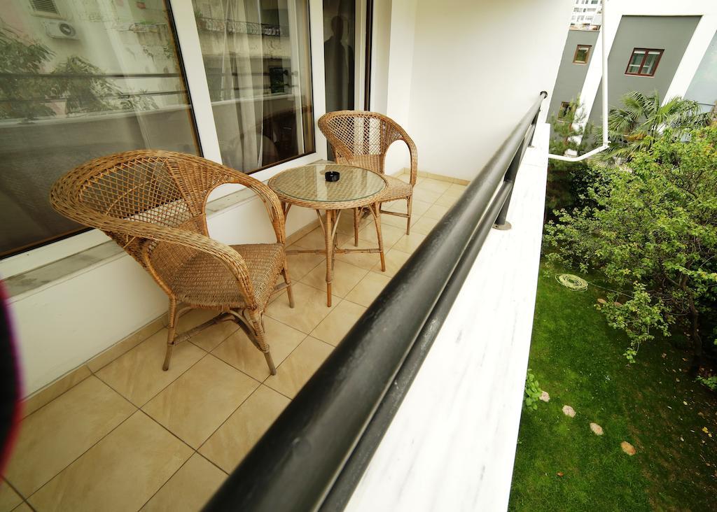 Hotel De Paris Tiranë Luaran gambar
