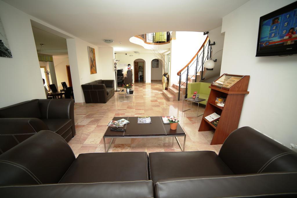 Hotel De Paris Tiranë Luaran gambar