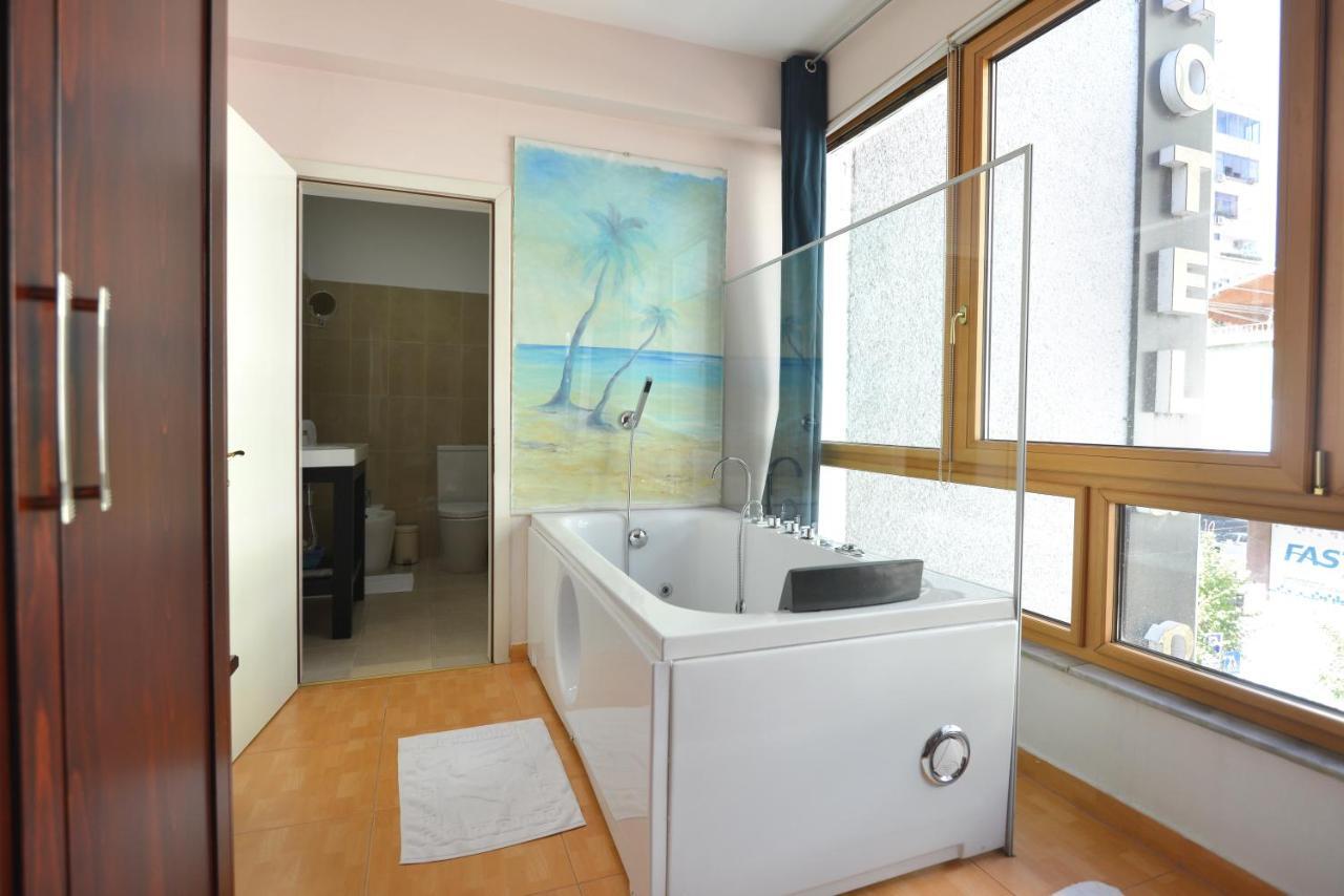 Hotel De Paris Tiranë Luaran gambar