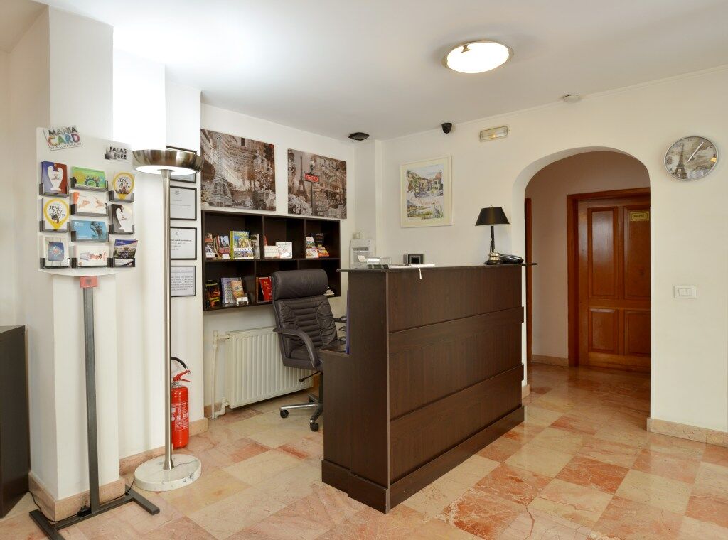 Hotel De Paris Tiranë Luaran gambar