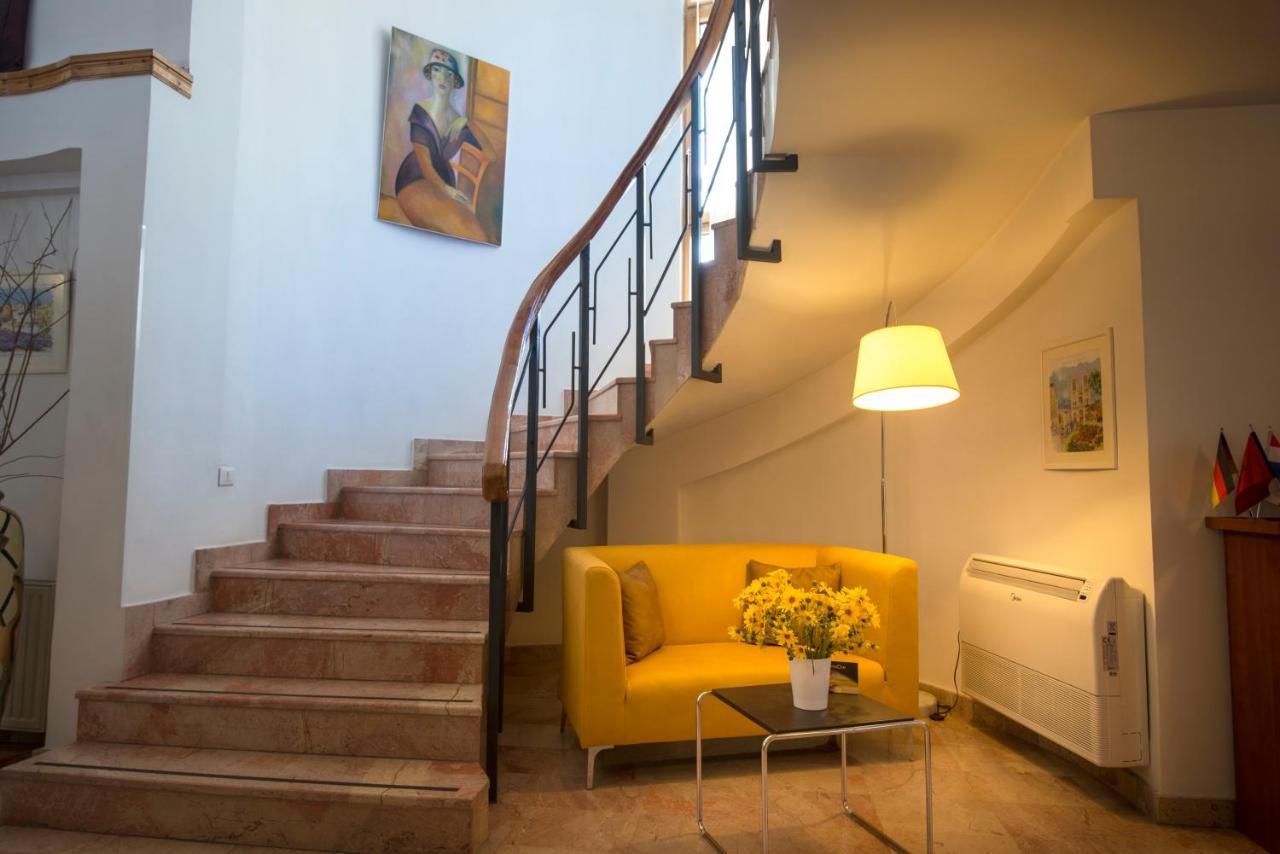 Hotel De Paris Tiranë Luaran gambar